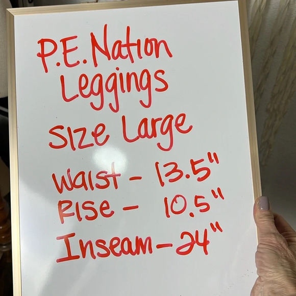 P.E. Nation Game Changer Leopard Print Legging Size Large - Picture 9 of 9